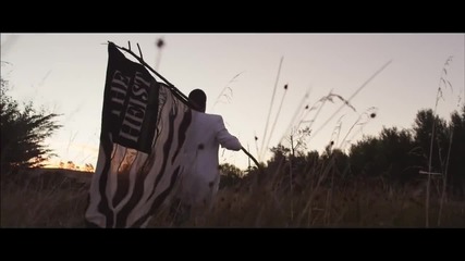 Macklemore & Ryan Lewis - Can't Hold Us Feat. Ray Dalton (official Music Video)