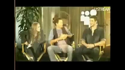 Miley Cyrus Live Chat March 13 2010 (2 3) 