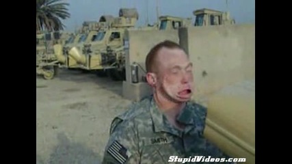 Как Се Забавляват Войниците В Ирак :)