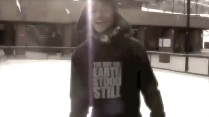 Justin Bieber & Jaden Smith Dancing on ice #iceskating