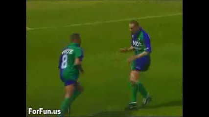 И футболистите откачат понякога... 