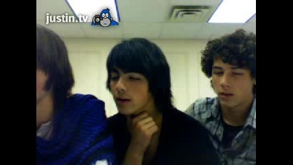 Jonas Brothers - One Big Pig Xd