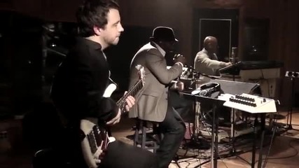 The Roots ft. John Legend - Hard Times