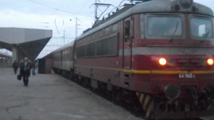Бв3621 заминава от Централна гара София.