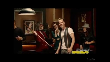 Kelly Clarkson - I Do Not Hook Up