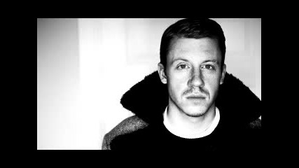 Macklemore Feat. Xp - Keep Marching