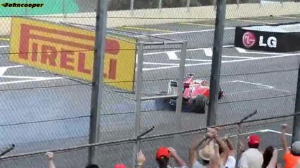 Фелипе Маса пали гумите на Ferrari 150 Italia