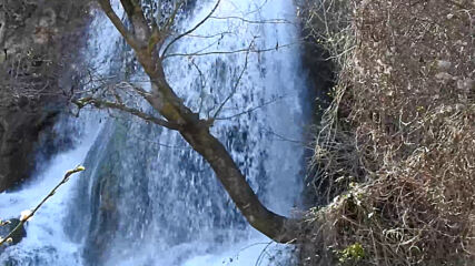 МОЯТА НОВИНА: Пълноводен и пролетен водопад "Боаза"!