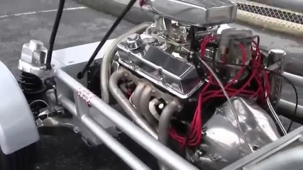 Виждал ли си пазарска количка с 290 кс.