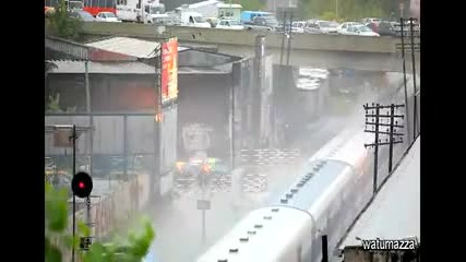 Влак предизвикват грандиозни вълна в Буенос Айрес 