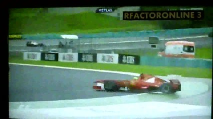 F1 Гран при на Унгария 2011 - Massa се завърта и удря (задното крило) болида си