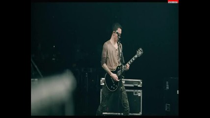 Trivium - In Waves (live) (hq)