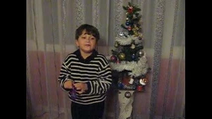 Християн поздравявя всички за Коледа! 