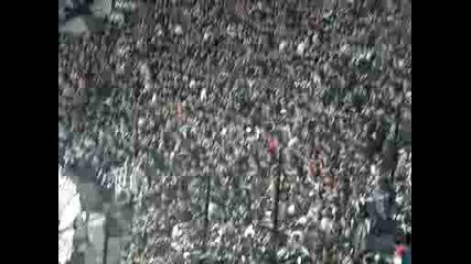 Paok Fans Jumping And Singing !!!
