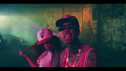 Tyga Feat. Chris Brown - Snapbacks Back ( Официално видео )