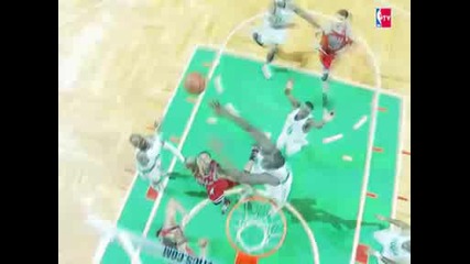 Derrick Rose Has a Fantastic 36 Point,  11 Assist Playoff Debut2.avi