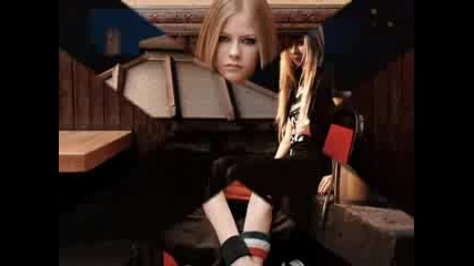 Avril Lavigne - Slideshow (Fall To Pieces)