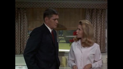 Bewitched S4e19 - Snob In The Grass
