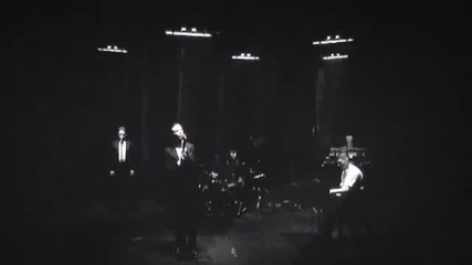 Hurts - Illuminated (live Version)