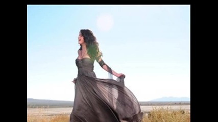 Selena Gomez - A year without rain 