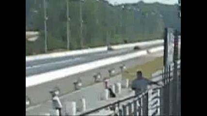 Bmw M6 vs Mercedes Cl55 Amg Drag race