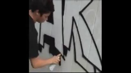 Graffiti Bombing [by Hak]
