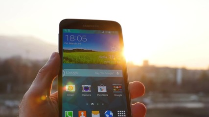 Ревю на Samsung Galaxy S5 - очаквайте скоро!