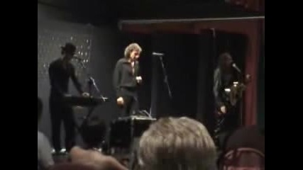 Tribute to Bee Gees - Emotion - част - на живо - с Деян Неделчев - 2007 