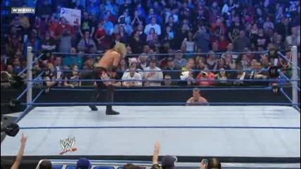 Грамадата изяжда копие. | Smackdown 5/03/10 |