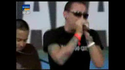 Linkin Park - Breaking The Habit - Live - ( Hq )