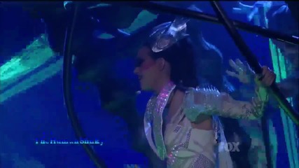 Katy Perry ft. Kanye West - E. T. * American Idol Live 21/04/2011