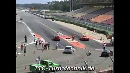 Vw Golf R32 Twinturbo vs Ferrari 