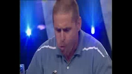 Рекорд На Гинес - Човек Яде Суров Лук