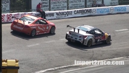 Hyundai Genesis vs Infiniti G35 Formula drift