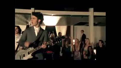 Jonas Brothers - Burnin up *високо качество*