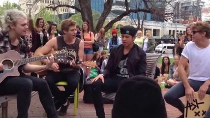 Heartbreak Girl- 5 Seconds Of Summer (adelaide Pop-up Acoustic Show 25-09-13)