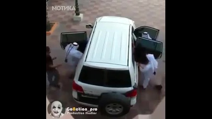 Колко араби събира един джип