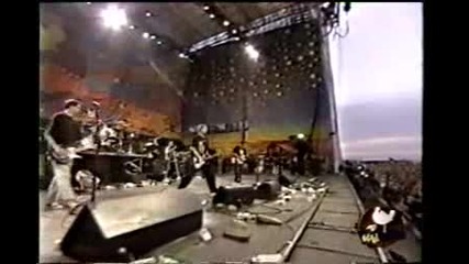 The Offspring - Pretty Fly Live In Woodstock 1999