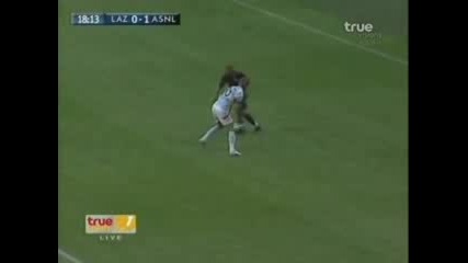 Lazio 1 - 2 Arsenal (bendtner)