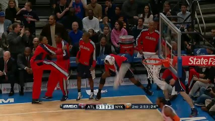 N. B. A. Marvin Williams - Throws it Down 