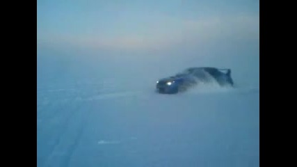 Subaru Sti дрифт на снега