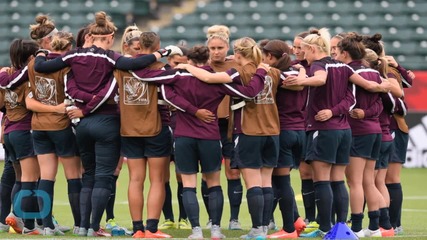 Prince William Calls England's Women's Soccer Team