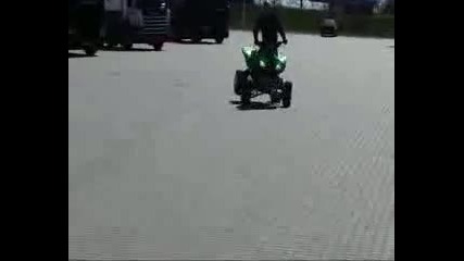 Mnoo qk trik s Kawasaki Kfx 700