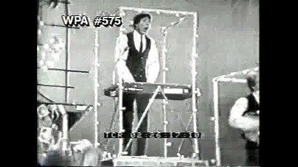 Dave Clark Five - Over and Over (1965)