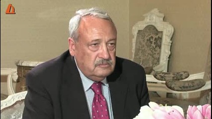 Симеон - С кризата малко се преиграва 