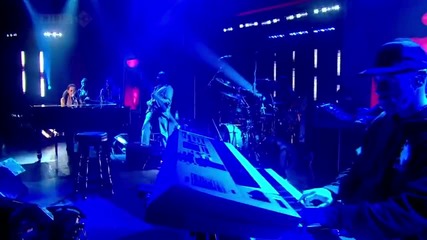 Alicia Keys - Try Sleeping With A Broken Heart ( Friday Night Live ) 