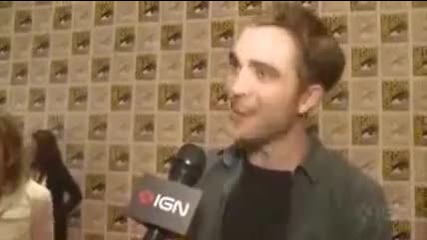 __ breaking dawn __ Kristen and Robert interviews at the comic con 2011 [www.keepvid.com]