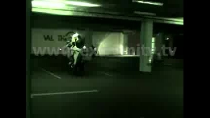 Amazing Moto Stunts