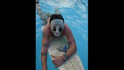 Hollywood Undead sell Your Soul