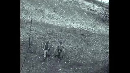 Българският сериал На всеки километър - Първи филм (1969), 12 серия - Рицарският кръст [част 4]